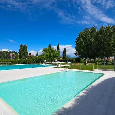 Sirmione Beach Apartment Appartamento *